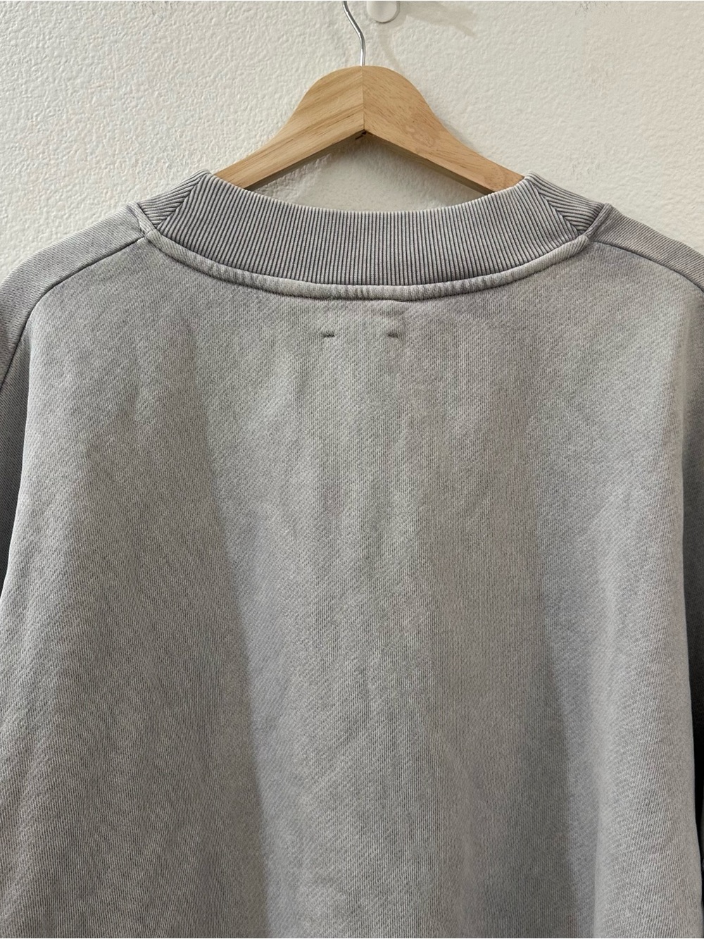 MIKUTA Womens The Light Mikuta Sweater Gray Pullover Sweatshirt Size Medium - Picture 11 of 15